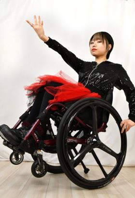 010ada8ec3dd63eb902e4225c3fc6692-703x1024